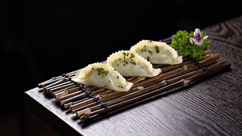 Urtefylte dumplings med smør