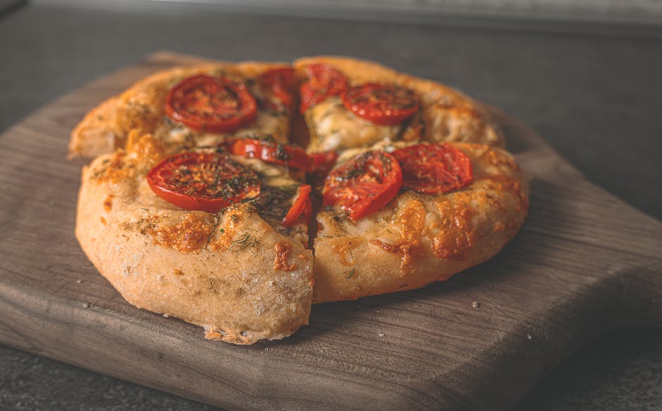 Franske brødpizzaer med ricotta og ovnsbakte tomater