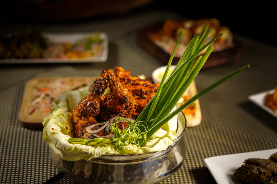 Kyllingpølse med dampet kål og stekt løk