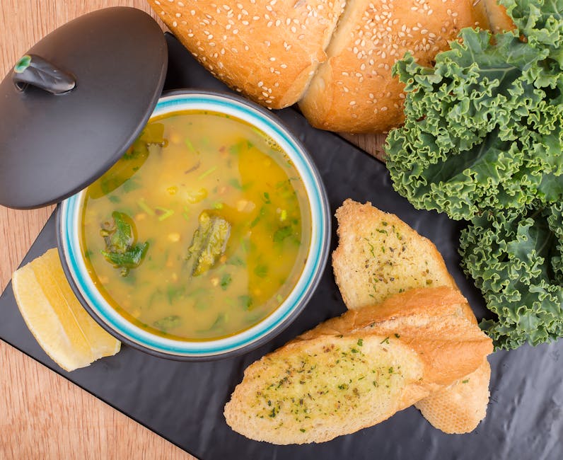 Røkt pølse-, grønnkål- og potetsuppe