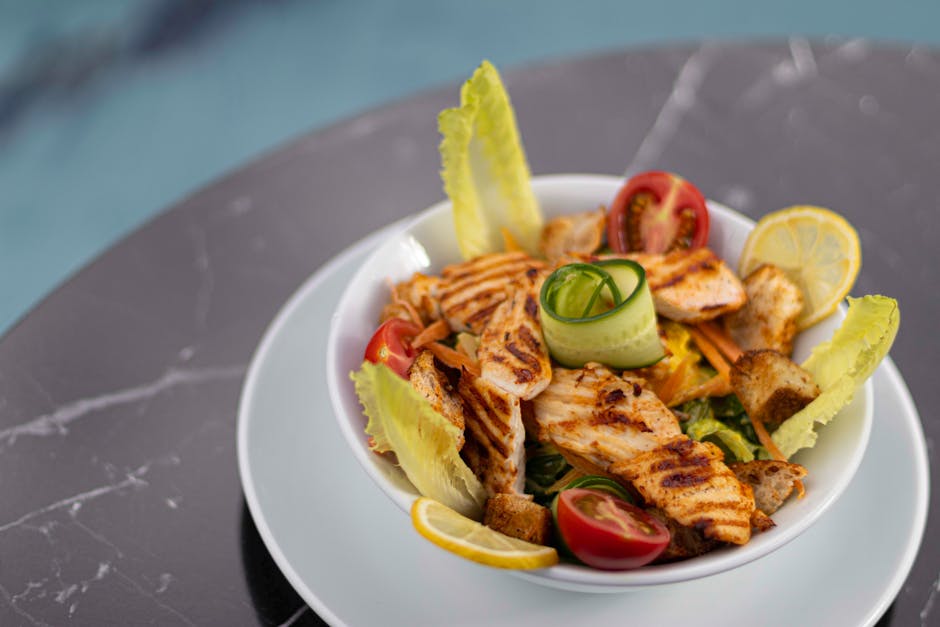 Kylling- og agurksalat med yoghurtdressing