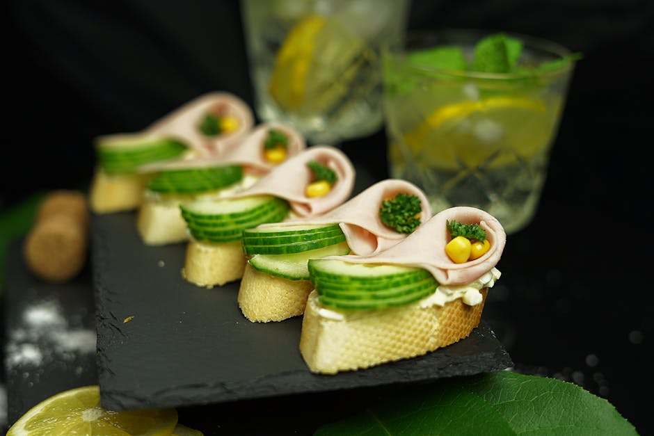 Agurkkanapéer med tapenade og soltørket paprika