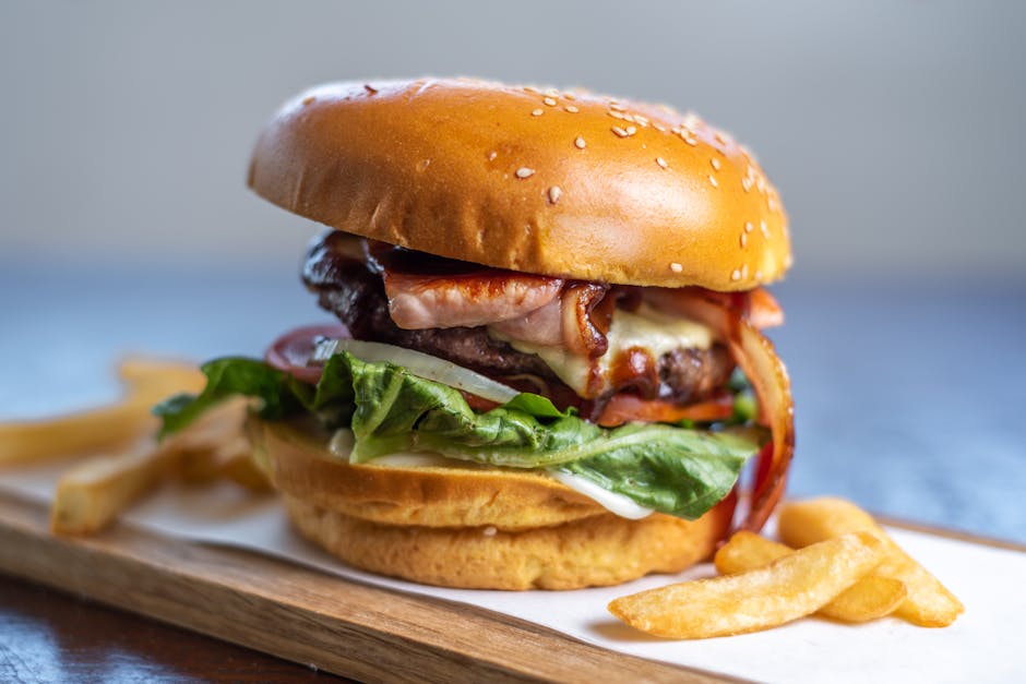 Krydret pølseburger med italiensk pølsefyll