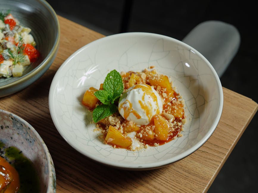 Ristede nektariner med karamellsaus og hasselnøttpraliné