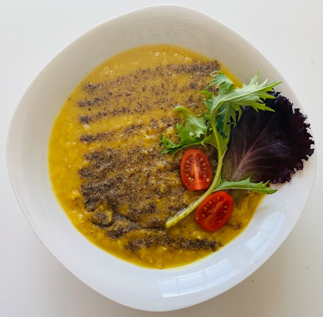 Lett salatsuppe med muskatnøtt