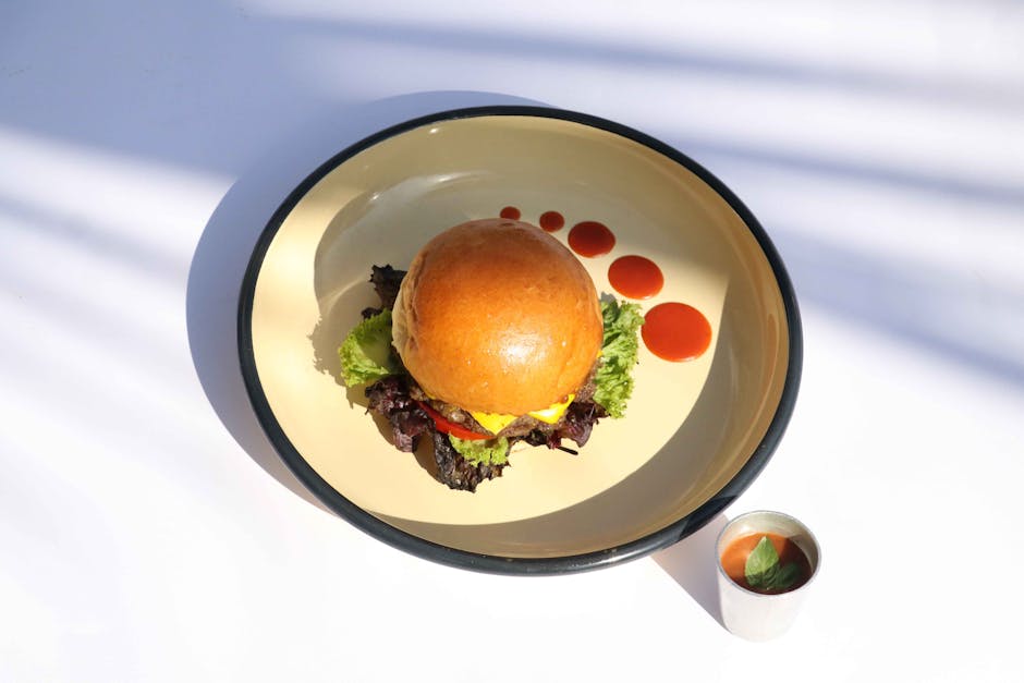 Saftig hjemmelaget burger for burgerelskere