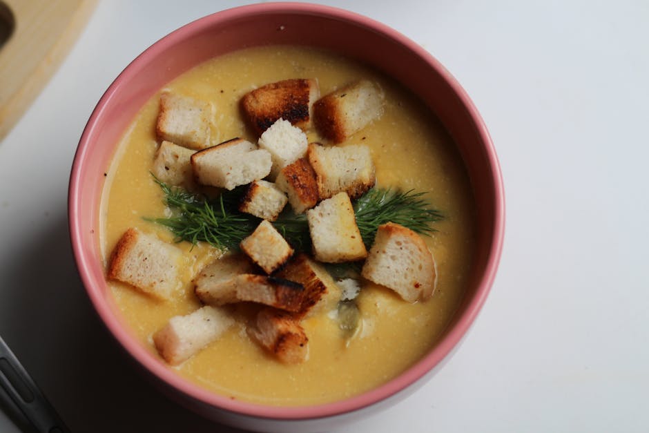 Kremet blomkålsuppe med timiankrutonger
