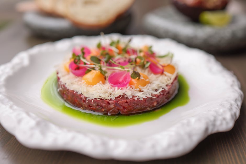 Crostini med oksetartar og hvit trøffelolje