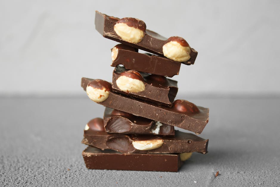 Sjokolade- og kirsebærgodbit med mandel og marshmallow