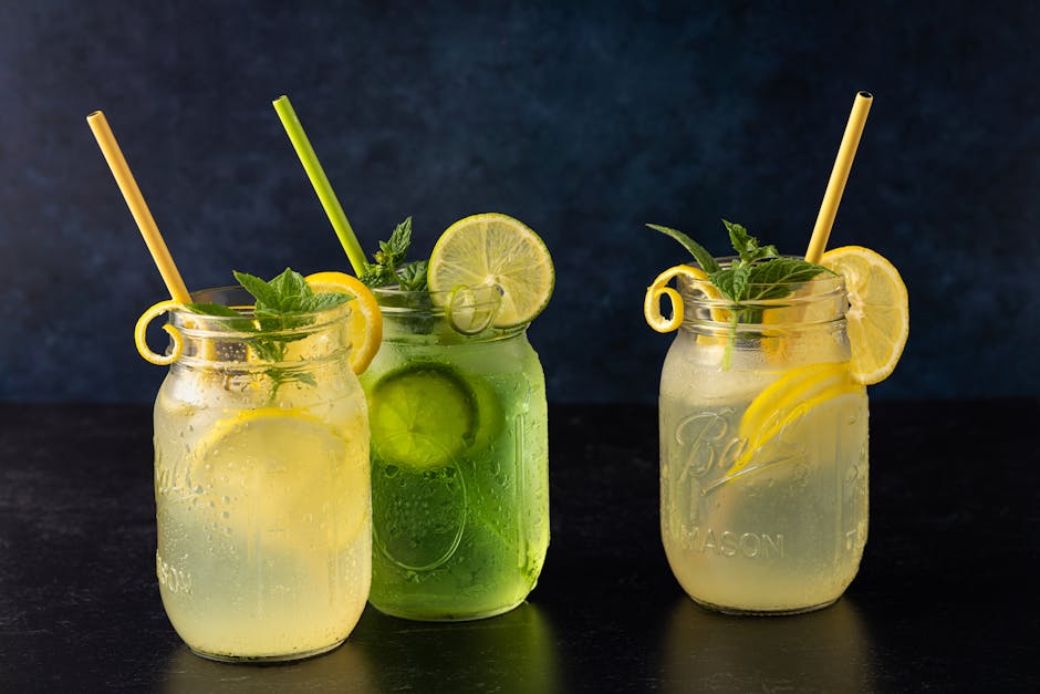 Frisk limeade-punch med musserende vin