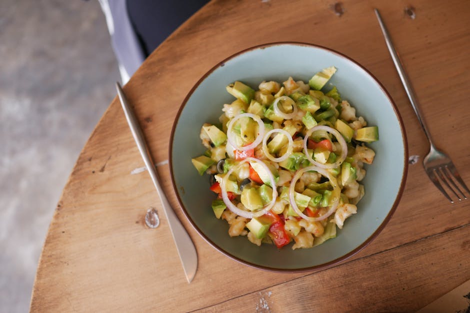 Frisk salat med palmehjerter og avokado
