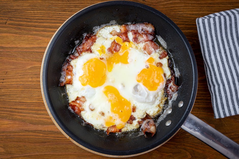 Bålkokt brødpose med bacon og egg