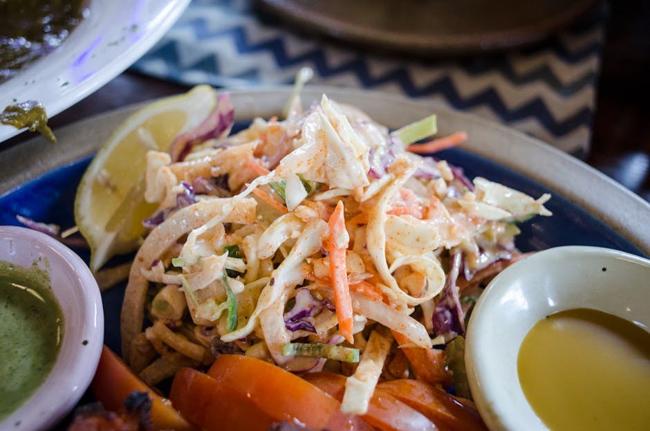Coleslaw med pekannøtter og krydret dressing
