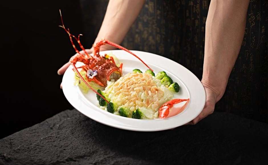 Grillet hummerhale med jerk-saus og kokosris