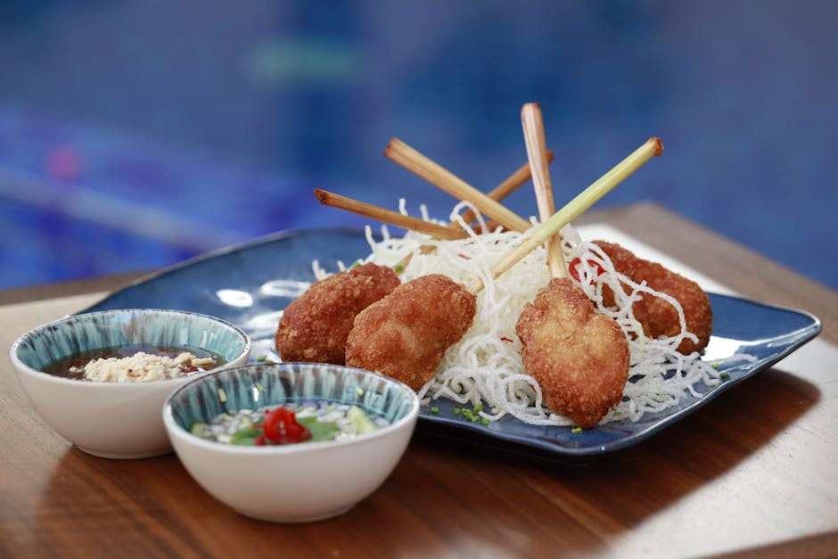 Sprø hummerspyd med grønn papaya- og myntesalat