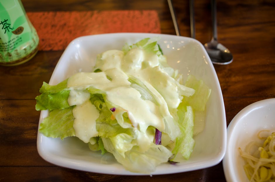 Frisk isbergsalat med fransk dressing