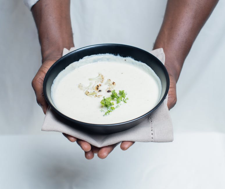 Kremet blomkål- og ramsløkssuppe