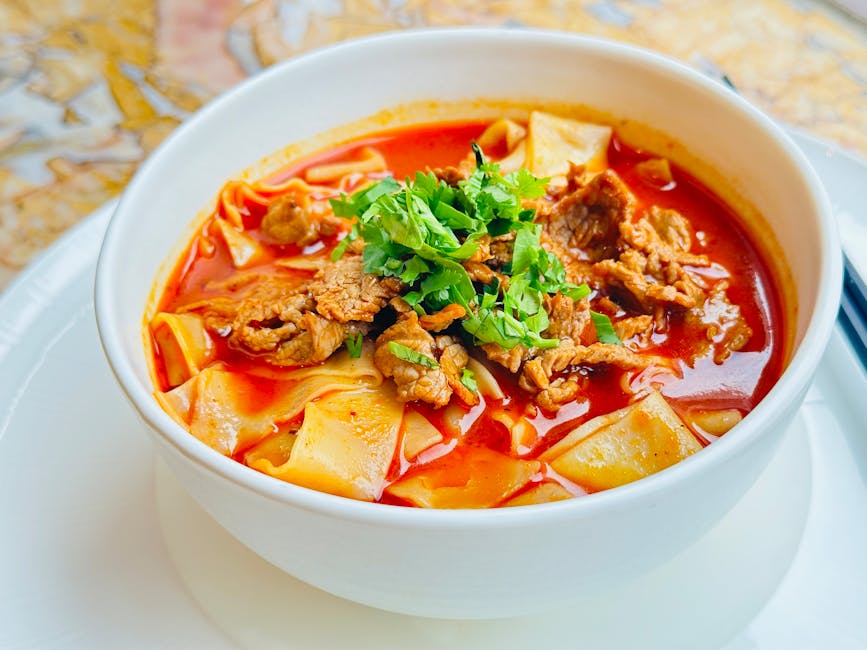 Krydrede Dan Dan-nudler med kjøttdeig