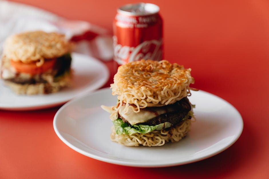 Ramen Sliders med Kimchi Ketchup og Sriracha Aioli