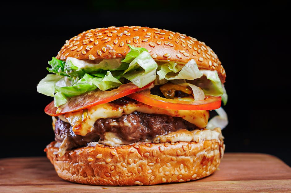 Gorgonzolaburgere med grillede tomater