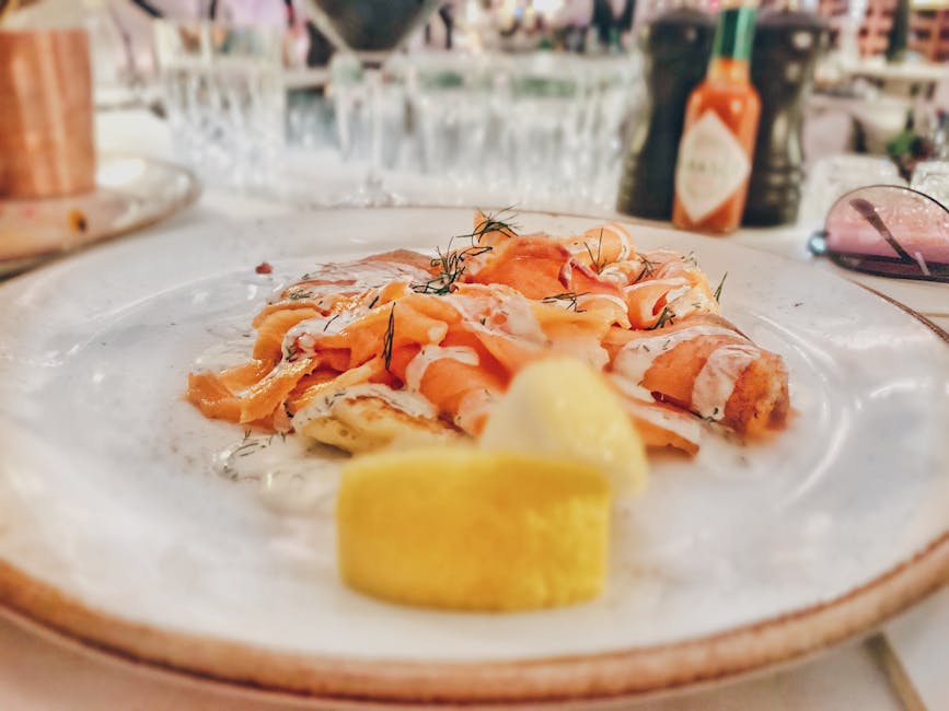 Røkelaks-souffléroulade med kremost og dill