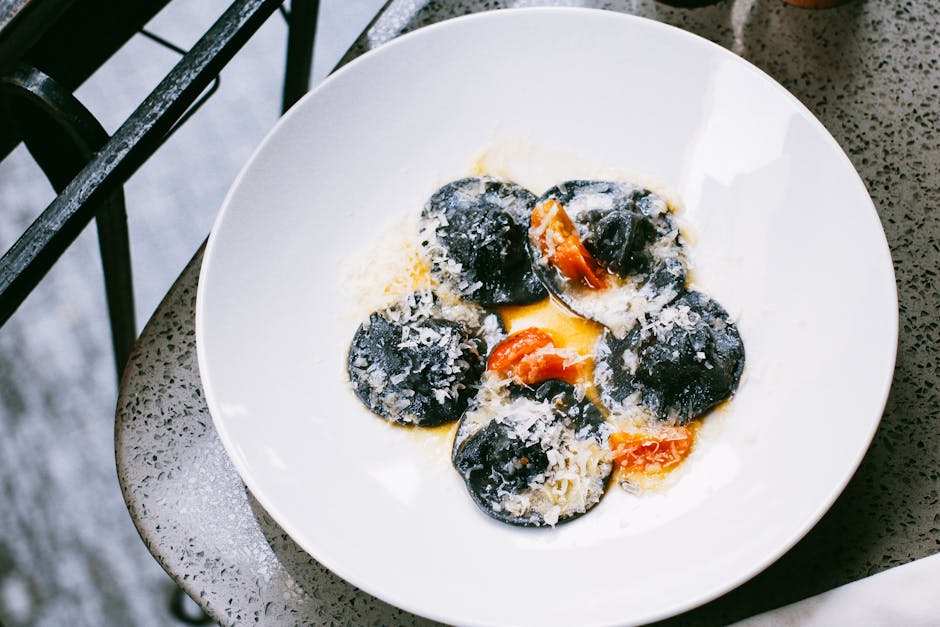 Ravioli- og grønnsakssuppe med parmesan