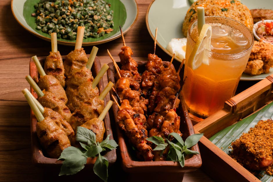 Krydret kyllingsatay med lime og urter