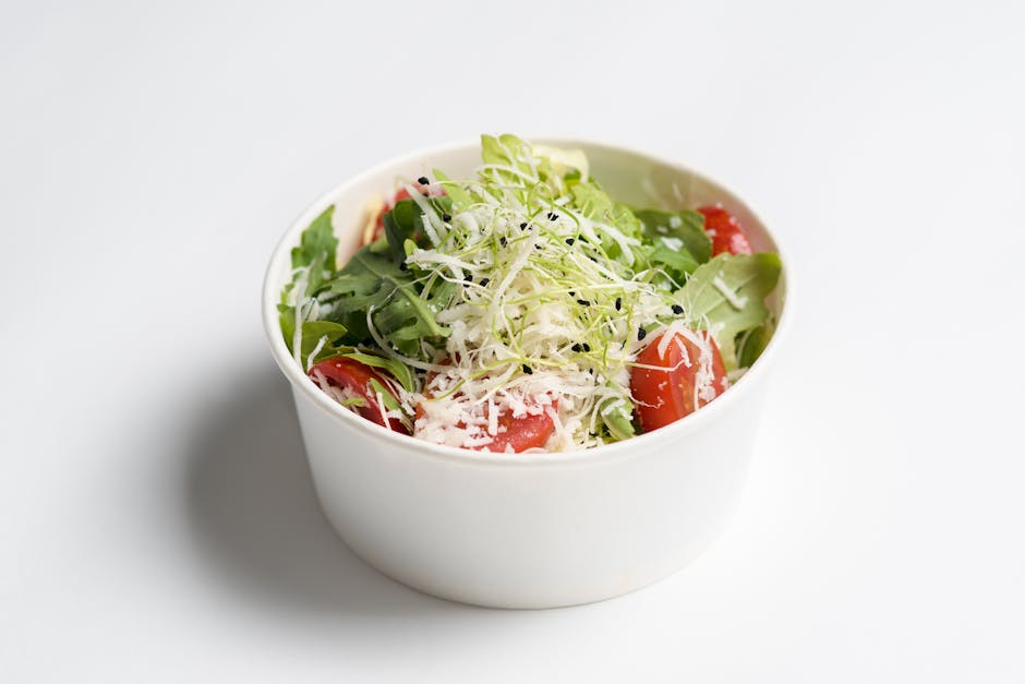 Tomatsalat med bitre grønnsaker og parmesan