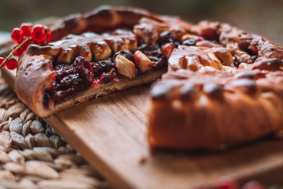 Klassisk bærpai med fruktfyll