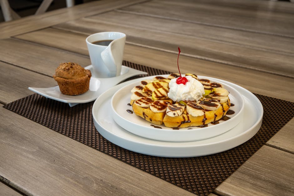 Bananbrødvafler med Bananas Foster-saus