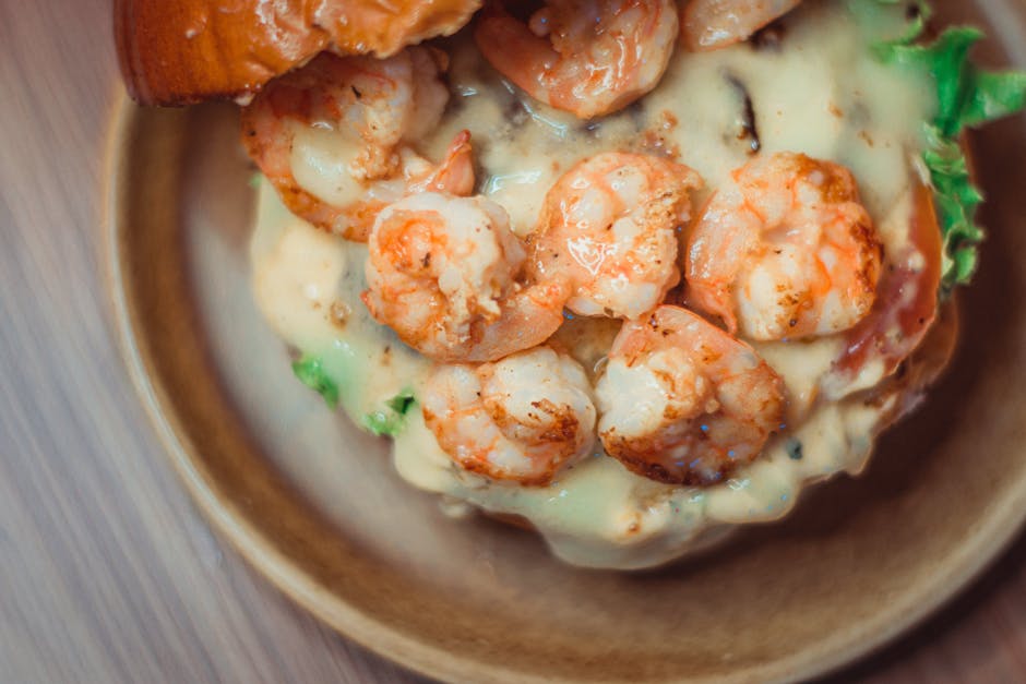 Reker og ananas Po' Boys med krydret majones