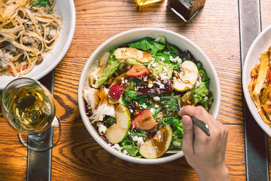 Varm bacon- og sjalottløkvinaigrette med geitost