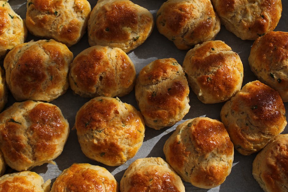 Saltbakte scones med bacon