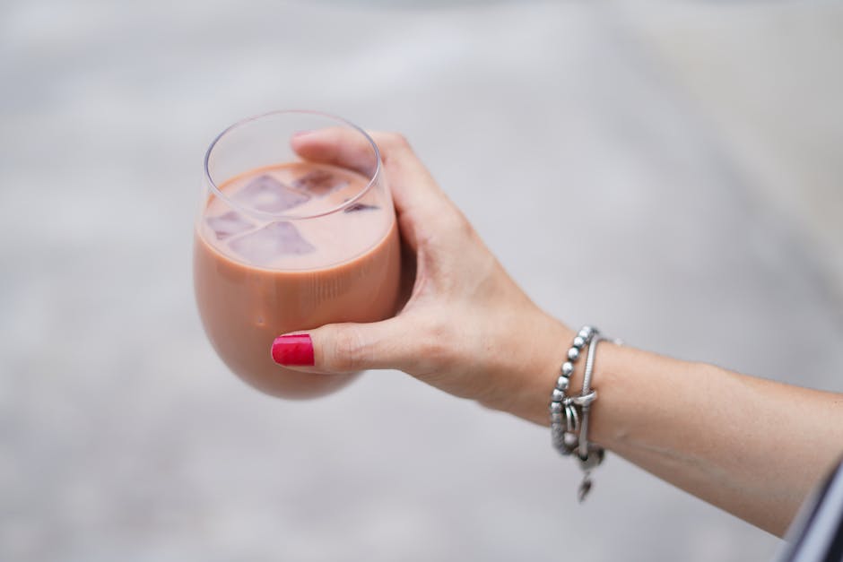 Sjokolade- og bringebærkaffedrikk