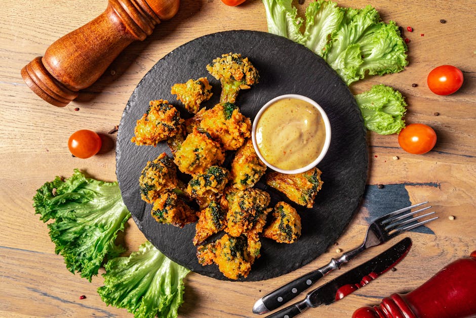 Brokkoli- og ostetotter med salsa-ranch-dip