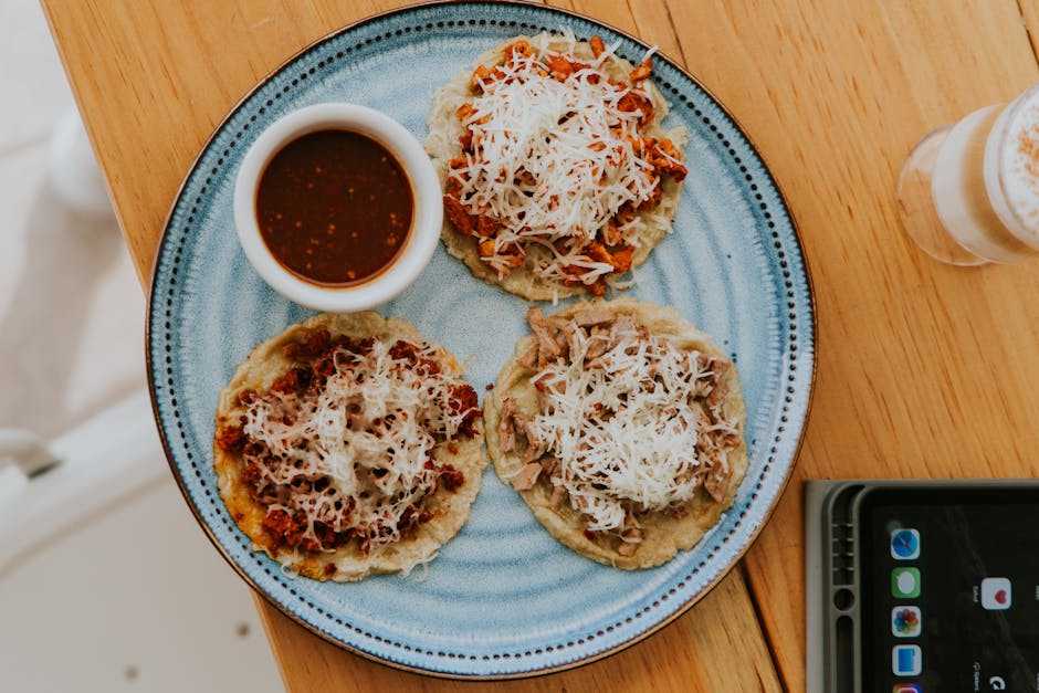 Mini Molletes med bønner og ost