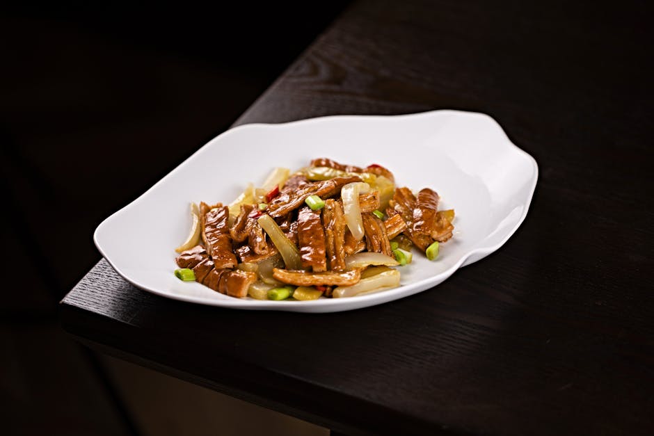 Stekt ingefærsvinekjøtt med wok og daikon