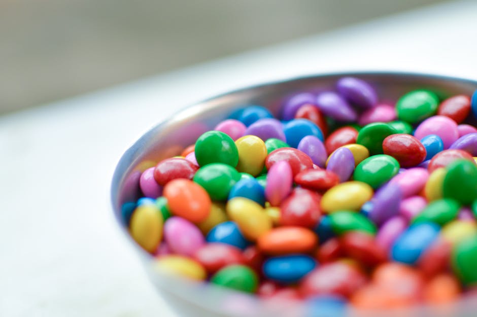 Gullpotten med sjokolade og regnbue