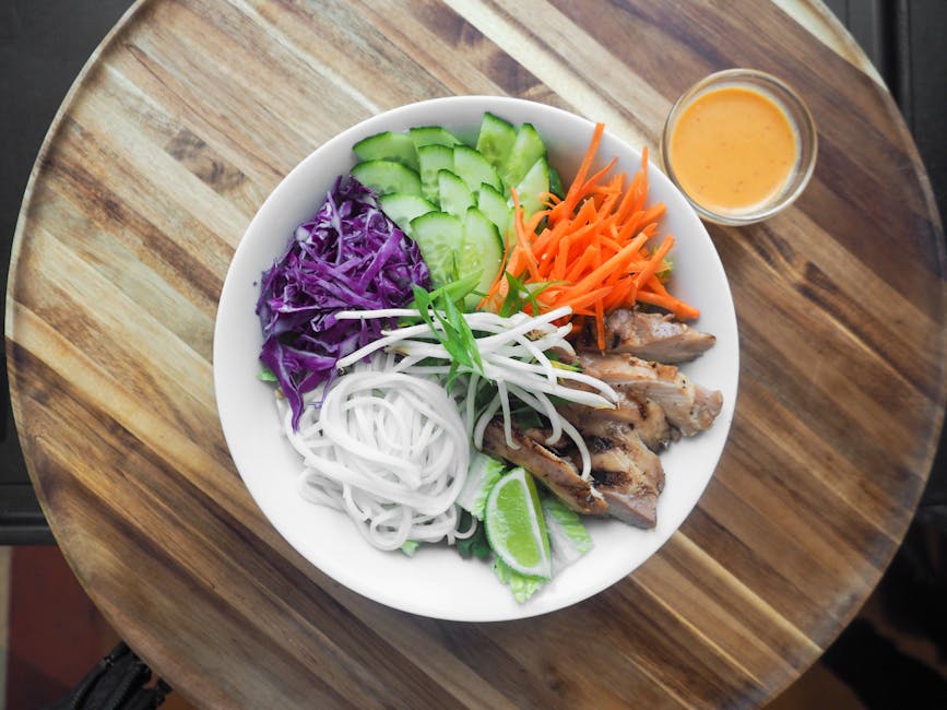 Dekonstruert California Roll Bowl med kylling