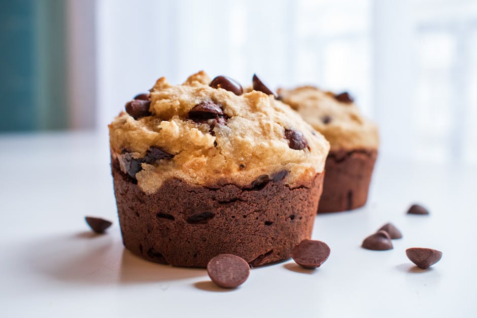 Hvite sjokoladeblondies med sjokoladebiter