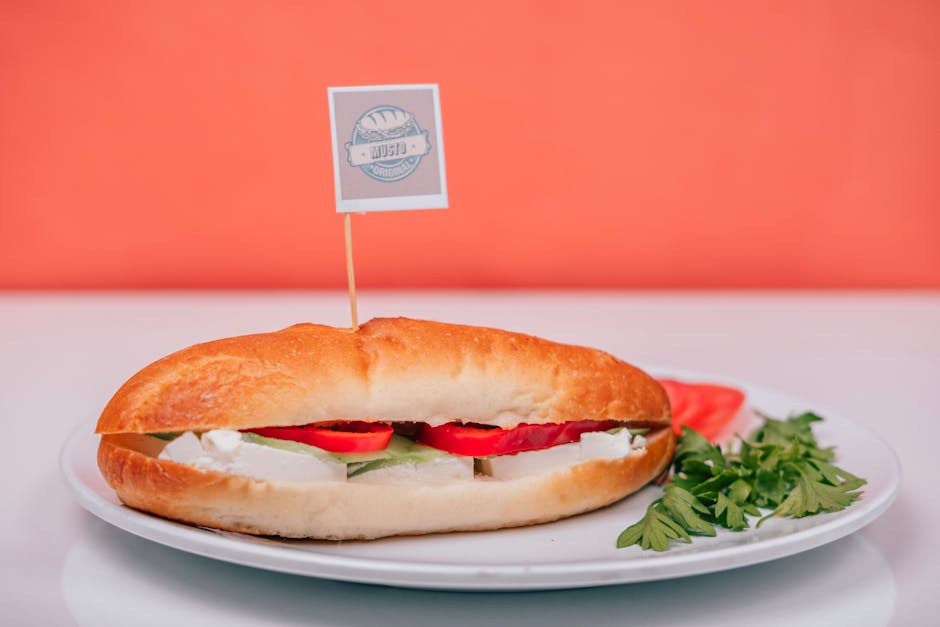 Grillet auberginesmørbrød med sitronaioli, feta og mynte