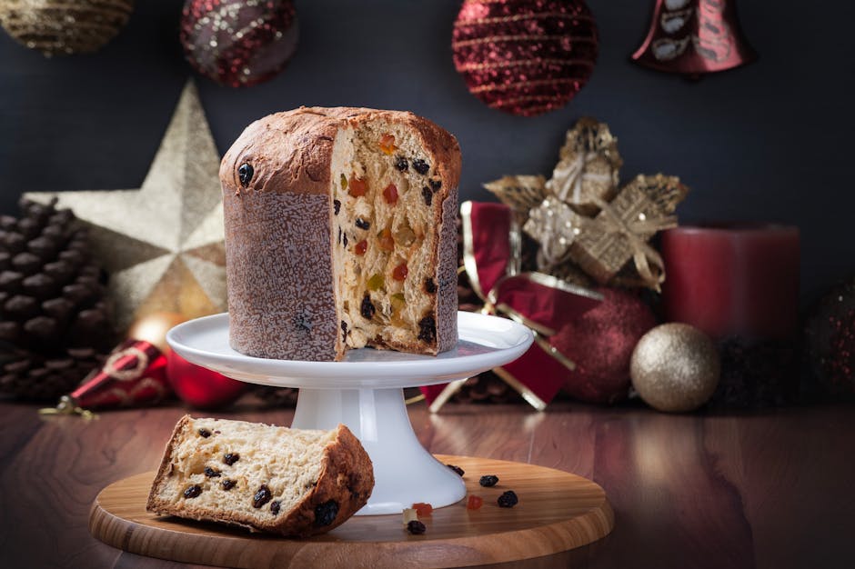 Panettone med kandisert frukt og kremfyll