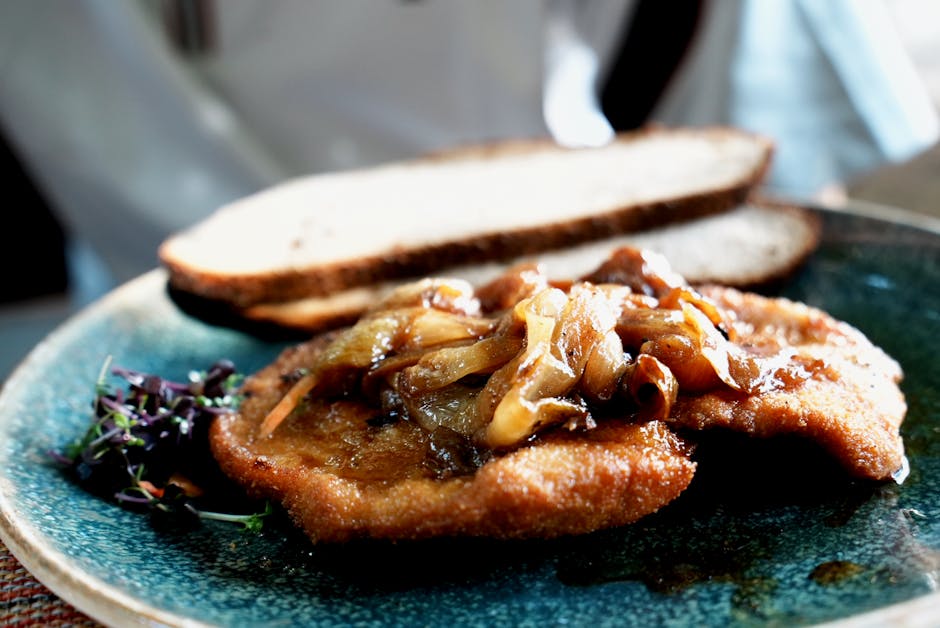 Pannestekt kalveschnitzel med sprø sitronskiver