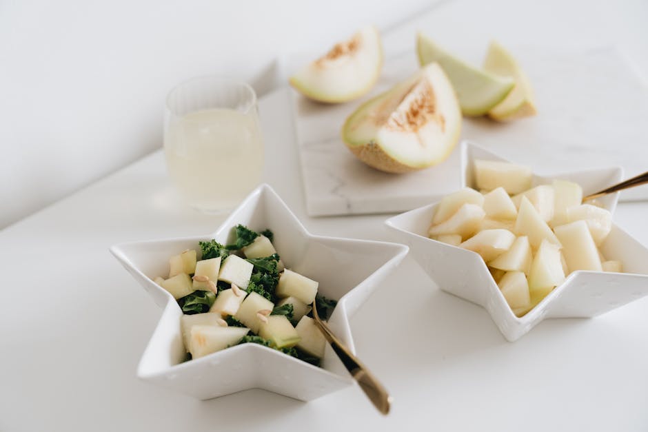 Frisk vannkresse-, melon- og mandelsalat