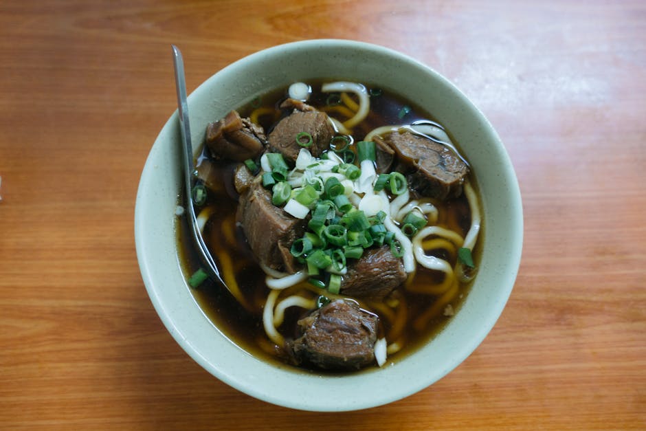 Sichuan biffnudelsuppe med syltede sennepsblader