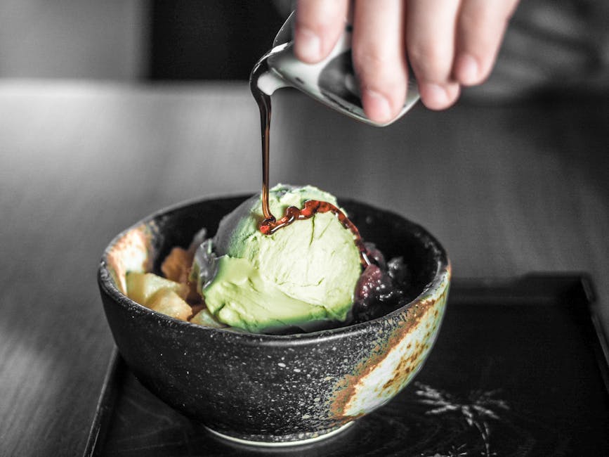 Matcha affogato med grønn te-is og maisflak