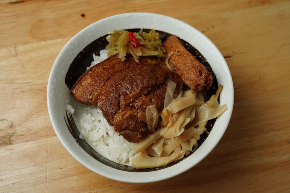 Krydret tofu med syltet shiitake og ris
