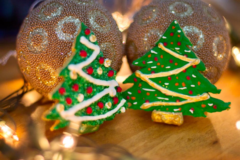 Vannfargede julekake-ornamenter