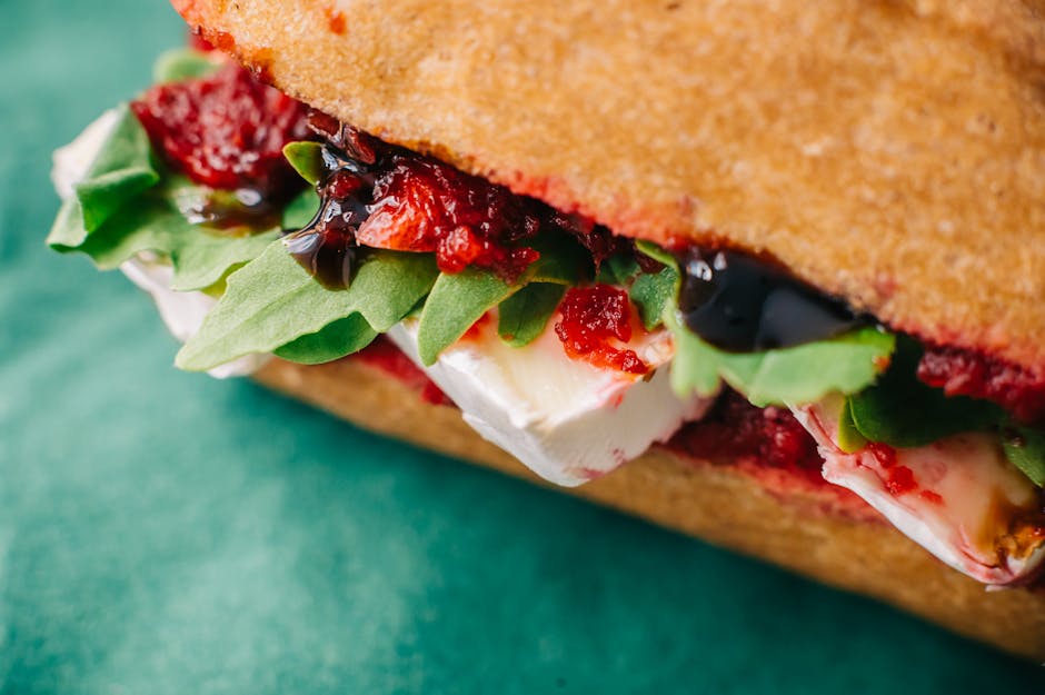 Marokkanske gulrot- og geitostsandwiches med oliventapenade