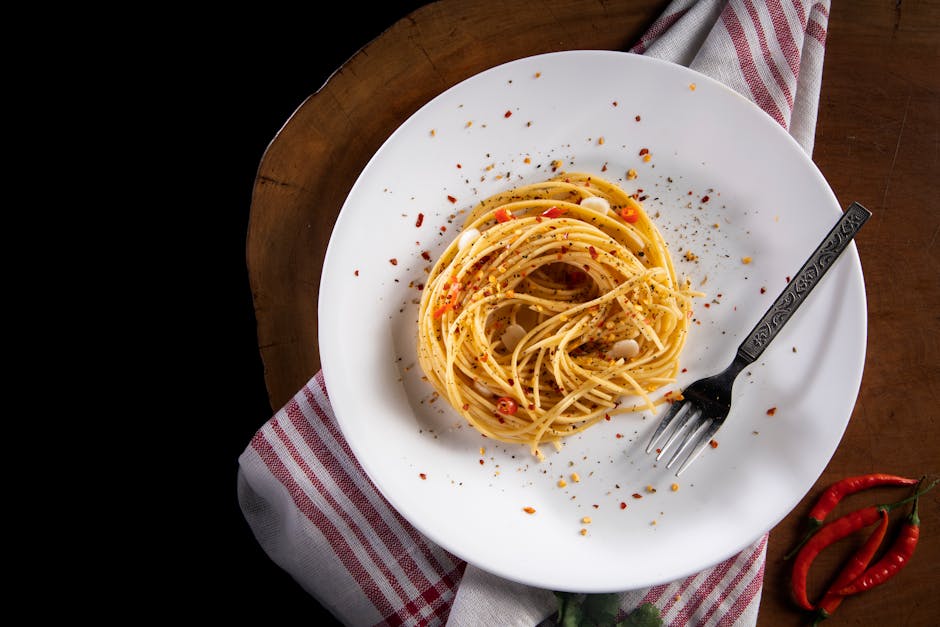 Bucatini med brennende chili- og hvitløkssaus